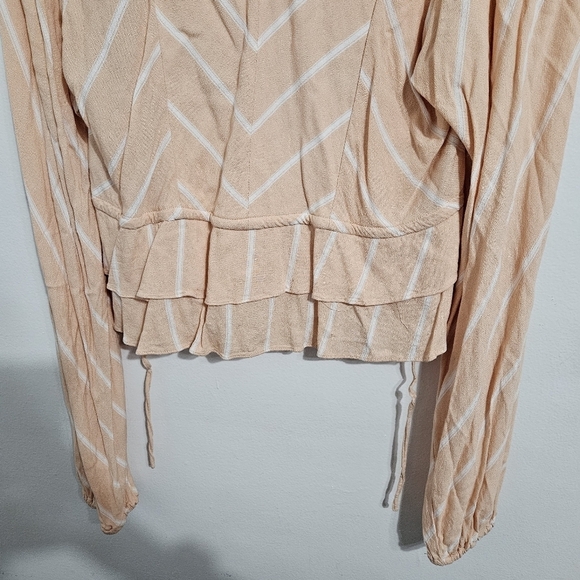 Free People Long Sleeve Petal Combo Peach Ruffle Top (Samifran). Size M. - Picture 6 of 9